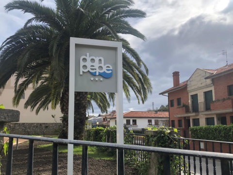 Diseño rótulos exterior